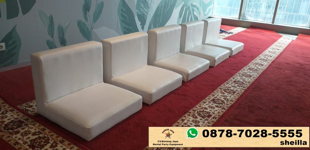 Sewa sofa lesehan putih mewah dan murah Jakarta
