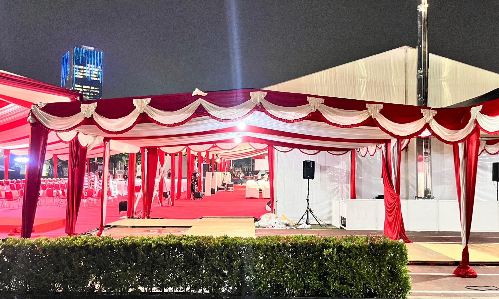 Sewa Tenda Dekor Kain Serut Dan Poni Rumbai Jakarta
