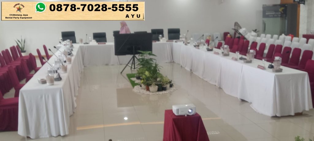 Pusat Sewa Kursi Dan Meja IBM Cover Putih Di Jabodetabek