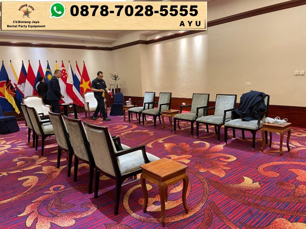 Sewa Kursi VIP Type Loui Dan Meja Sudut Jakarta
